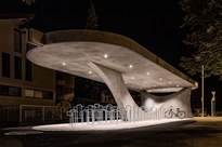 Fahrradabstellanlage_Buswartebereich_Engel_Nacht_©Lukas Hämmerle (9).jpg